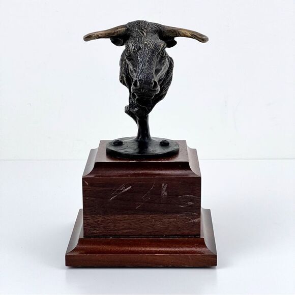 Wall Street Bull Head Sculpture Bronzed Bust - Picture 1 of 12